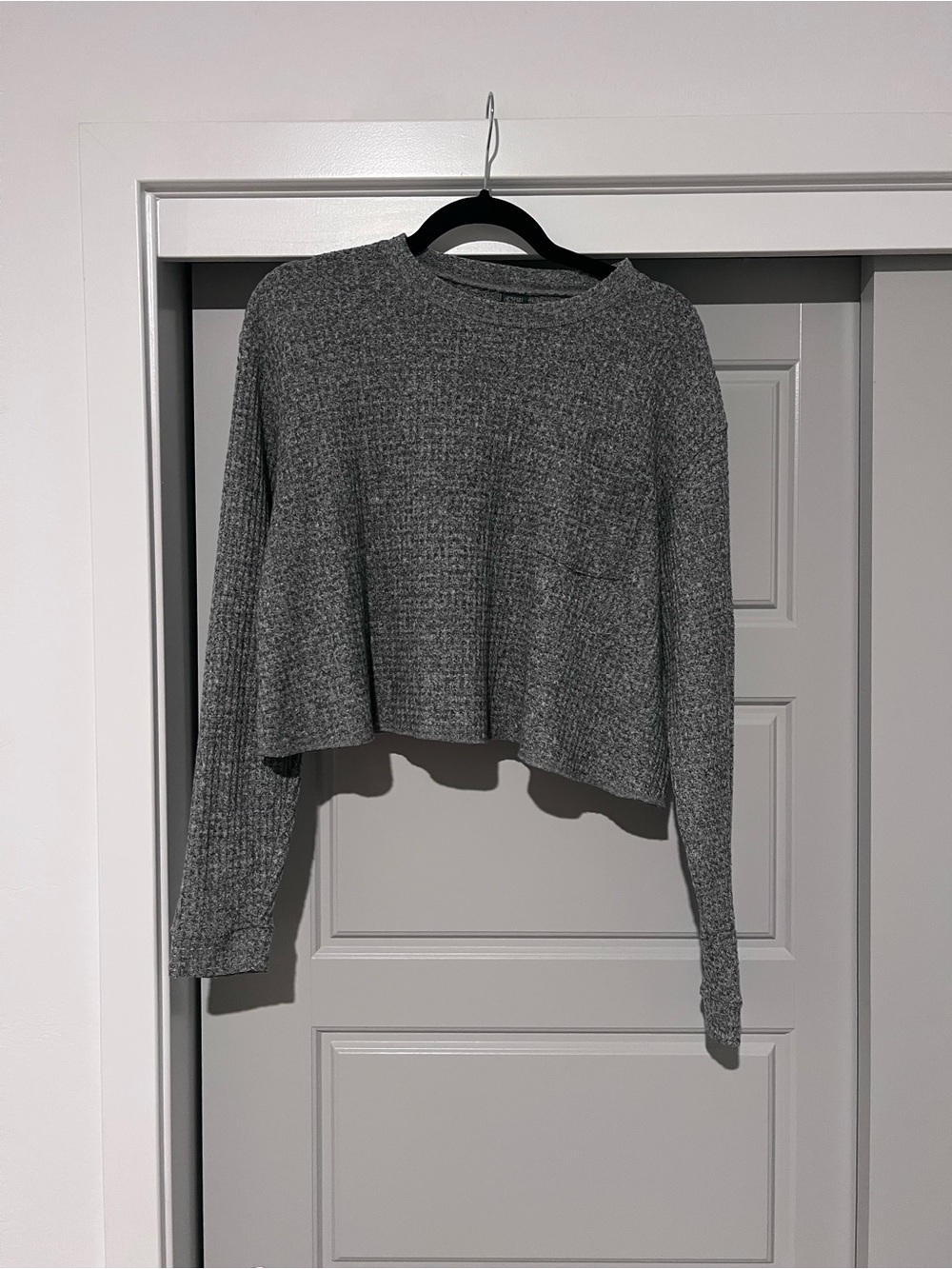 Wild Fable Women’s Grey Cropped Sweater Top